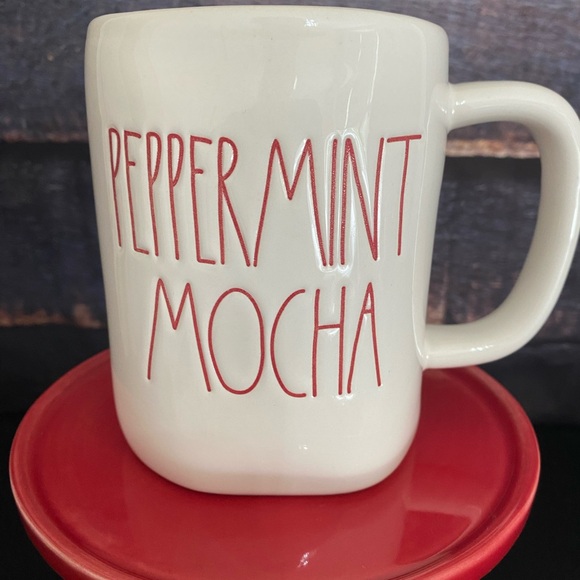 Rae Dunn Christmas Mug - Peppermint Mocha - Picture 3 of 5